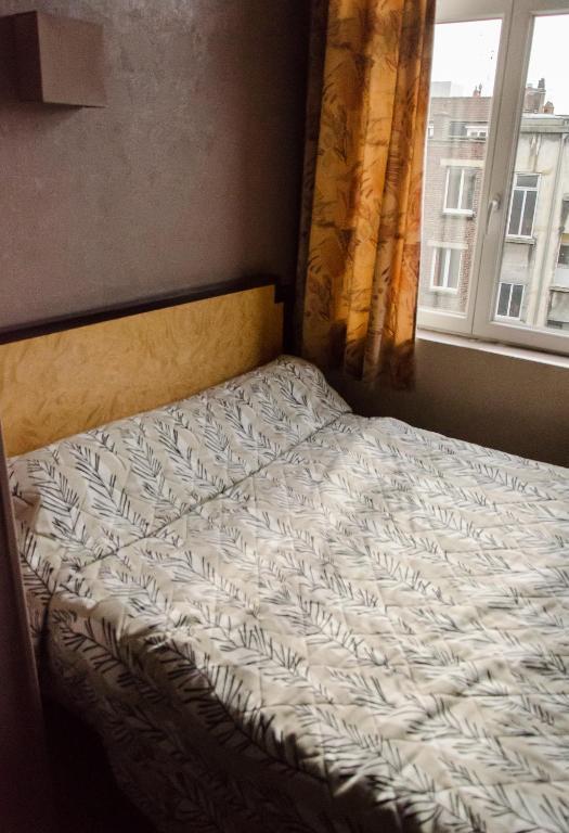Hotel Coq Hardi Lille Room photo